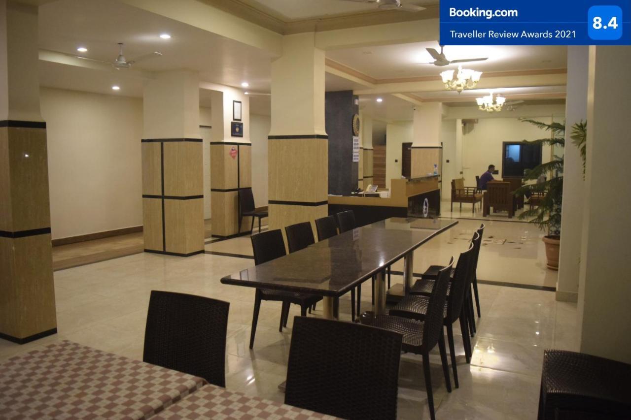 Hotel Murud Marina Экстерьер фото