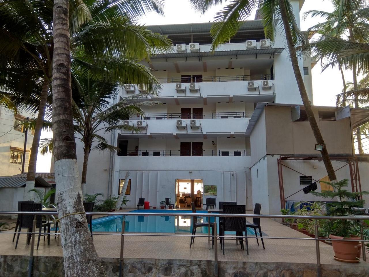 Hotel Murud Marina Экстерьер фото