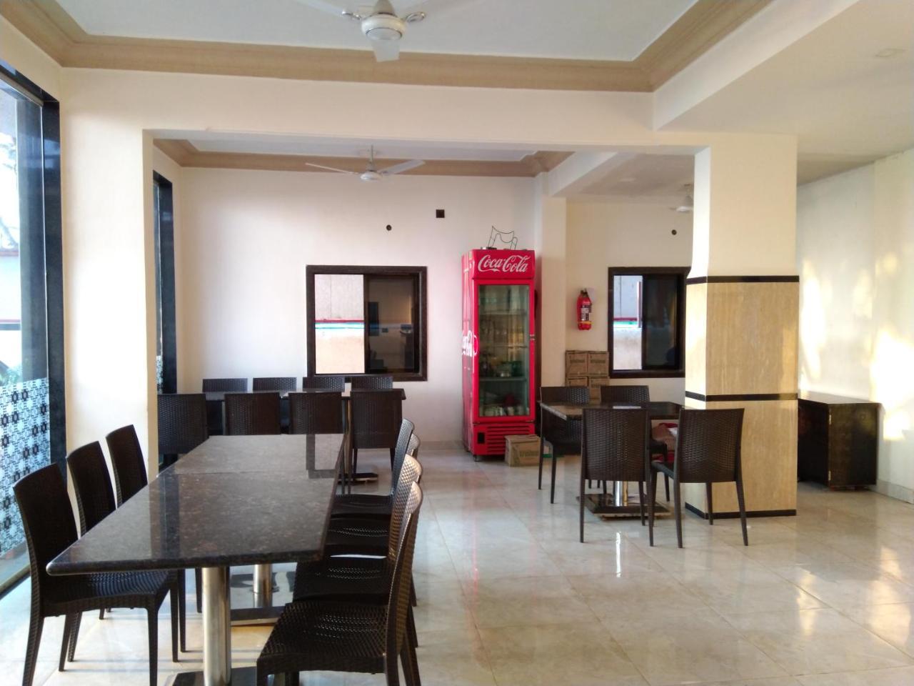 Hotel Murud Marina Экстерьер фото