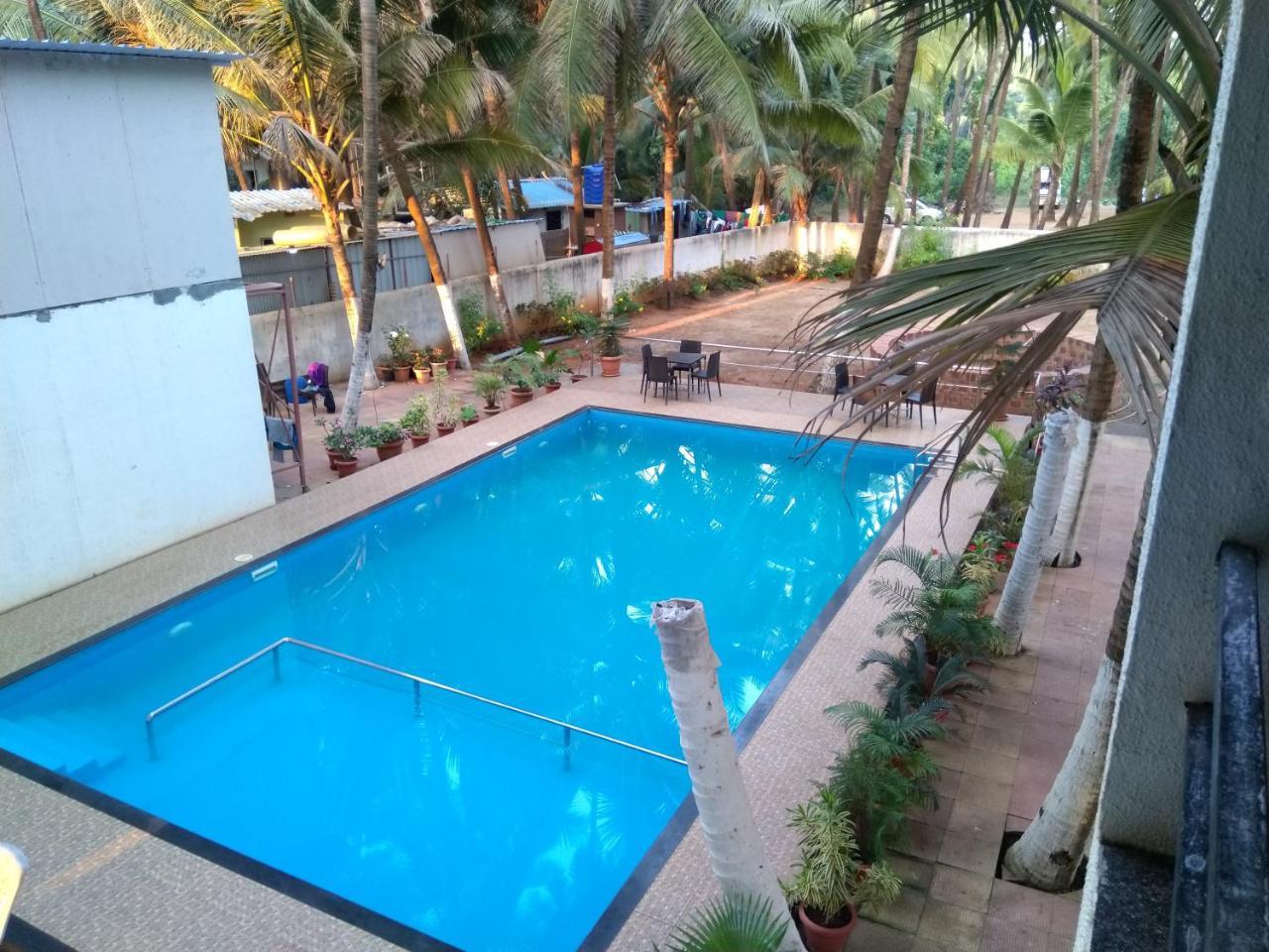 Hotel Murud Marina Экстерьер фото